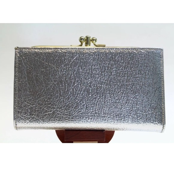 Baronet Handbags - Baronet Fifth Avenue Opera Silver Clutch Wallet